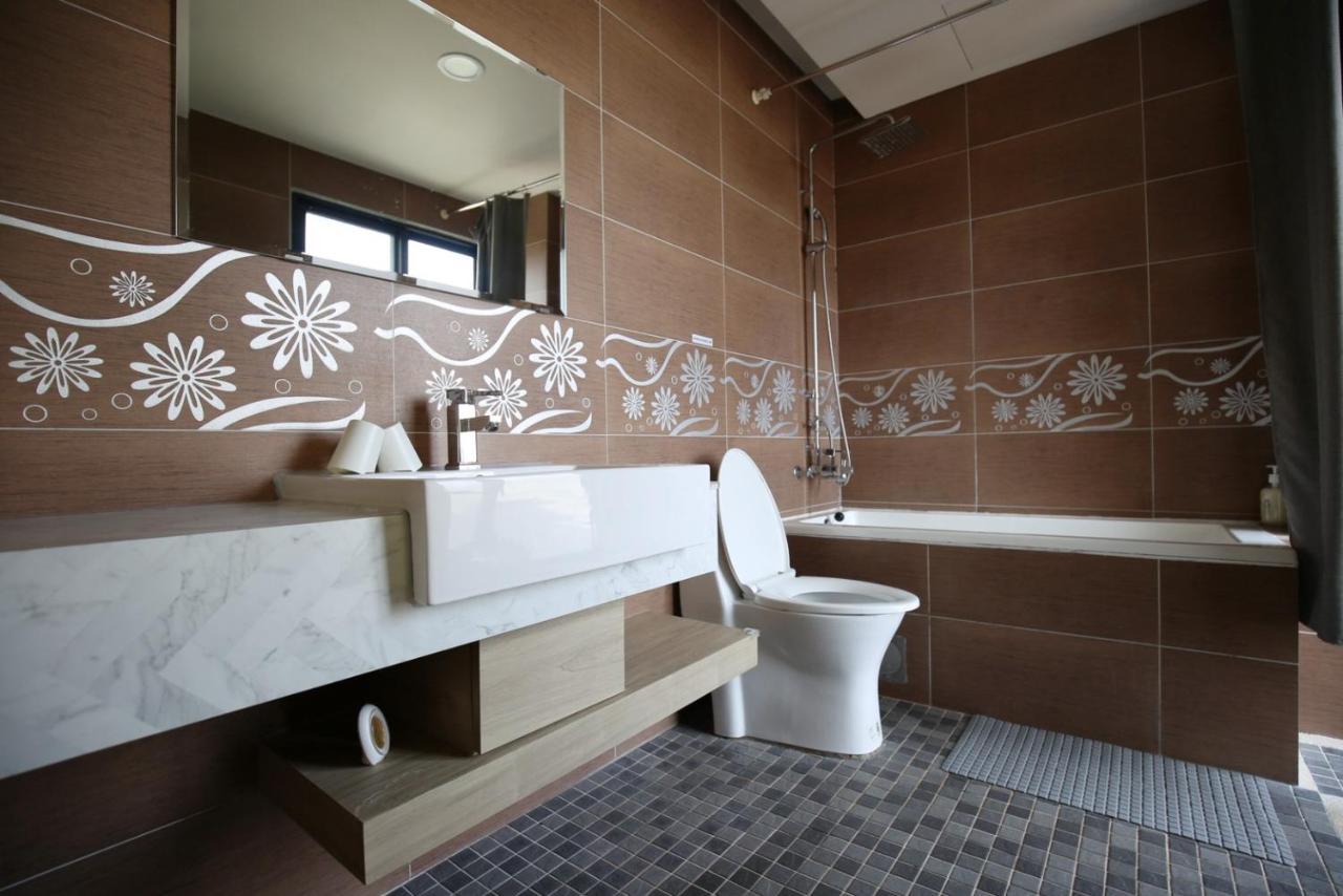 Joy Tainan No.1 Apartment Екстериор снимка